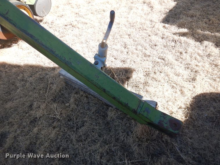 image for item HI9040 John Deere 7000  planter