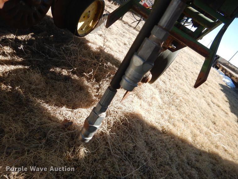 image for item HI9040 John Deere 7000  planter