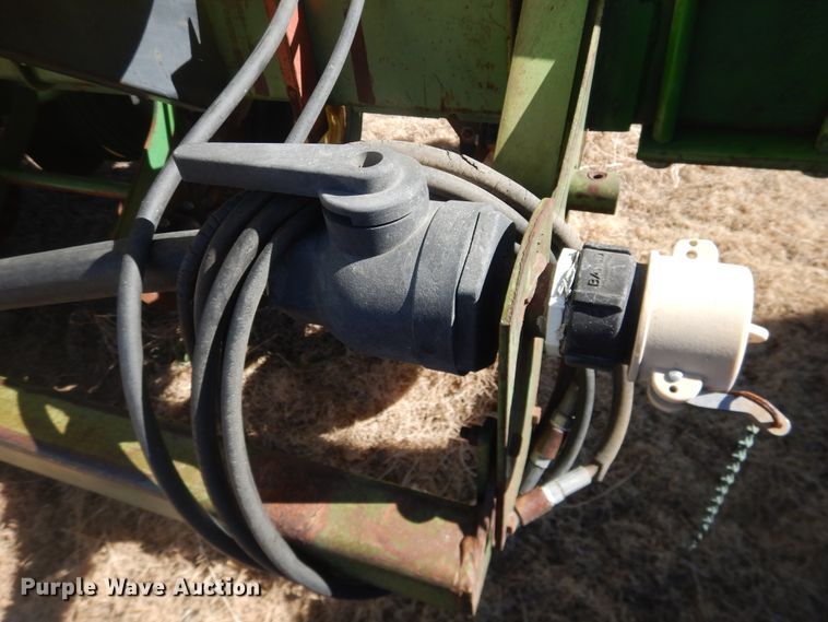 image for item HI9040 John Deere 7000  planter