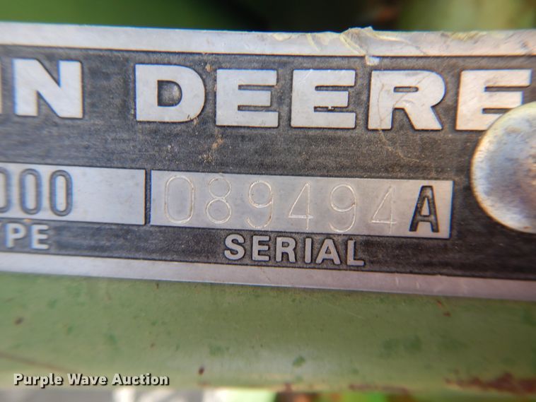 image for item HI9040 John Deere 7000  planter