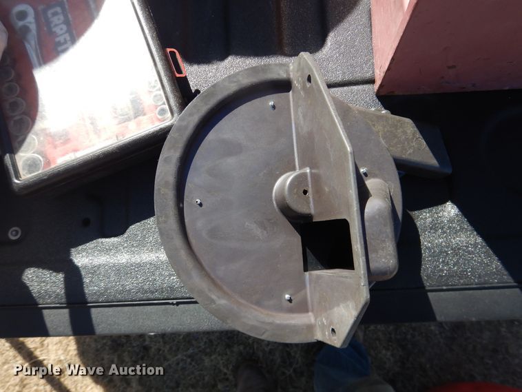 image for item HI9040 John Deere 7000  planter