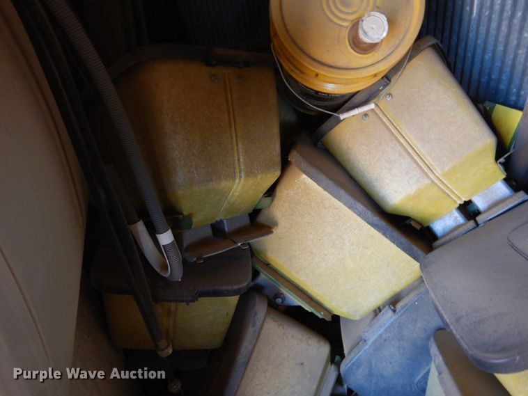 image for item HI9040 John Deere 7000  planter