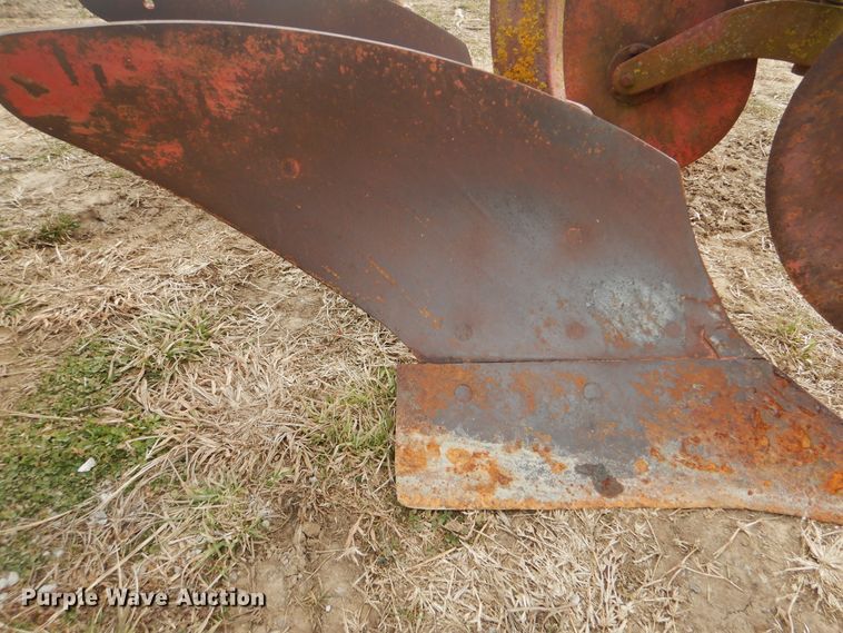 image for item HW9808 Ferguson 14-AO-28  two bottom plow