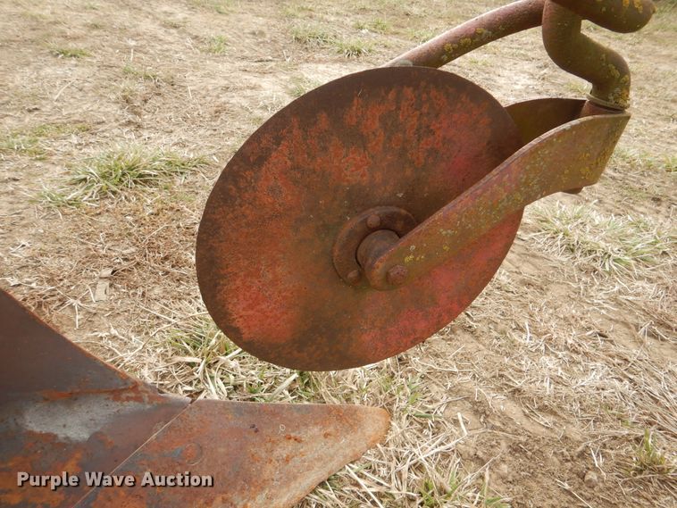 image for item HW9808 Ferguson 14-AO-28  two bottom plow