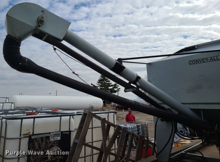 image for item IA9292 Convey All BT-240 seed tender