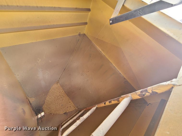 image for item IA9292 Convey All BT-240 seed tender