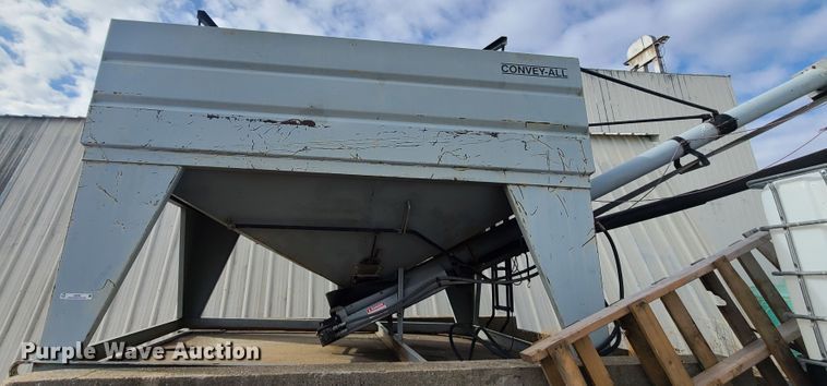 image for item IA9292 Convey All BT-240 seed tender
