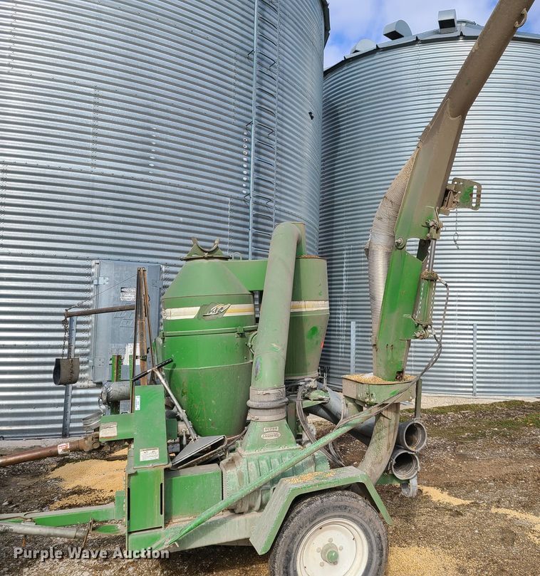 image for item IA9293 Walinga 6614 grain vacuum