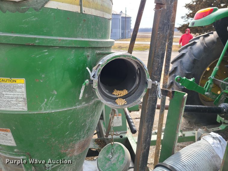 image for item IA9293 Walinga 6614 grain vacuum