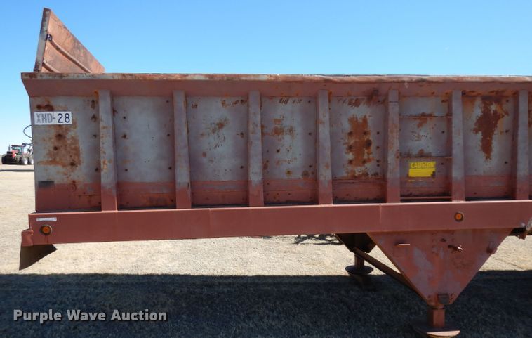 image for item IP9066 1985 Mohrlang XHD28  manure spreader