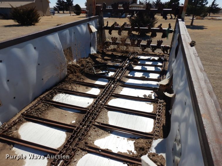 image for item IP9066 1985 Mohrlang XHD28  manure spreader