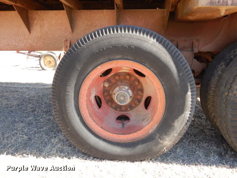 image for item IP9066 1985 Mohrlang XHD28  manure spreader