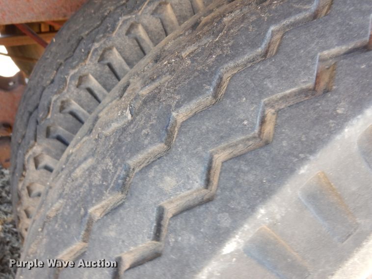 image for item IP9066 1985 Mohrlang XHD28  manure spreader