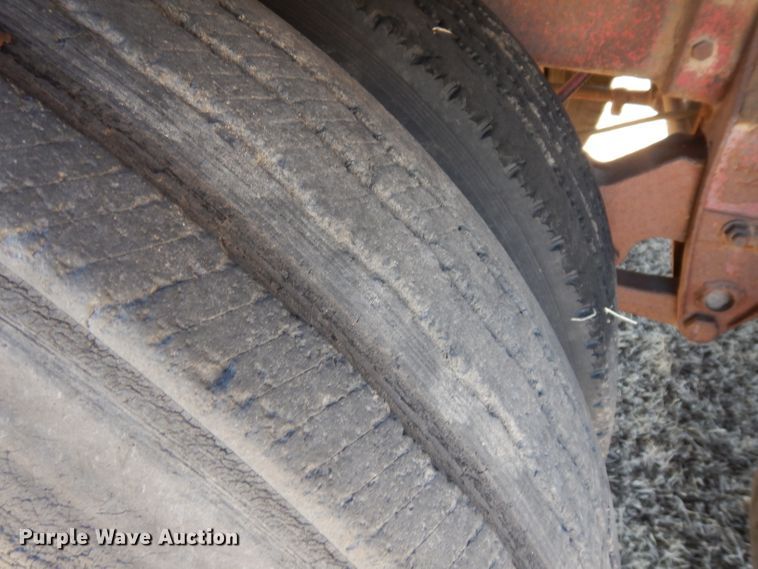 image for item IP9066 1985 Mohrlang XHD28  manure spreader