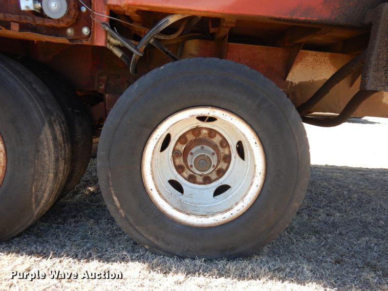 image for item IP9066 1985 Mohrlang XHD28  manure spreader