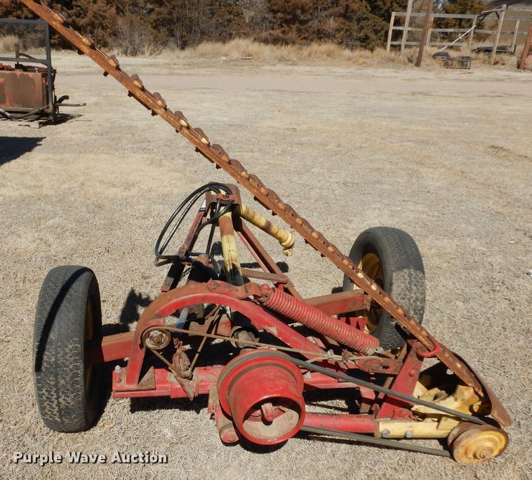 image for item IP9067 New Holland 456 sickle mower