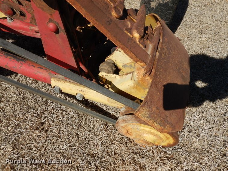 image for item IP9067 New Holland 456 sickle mower