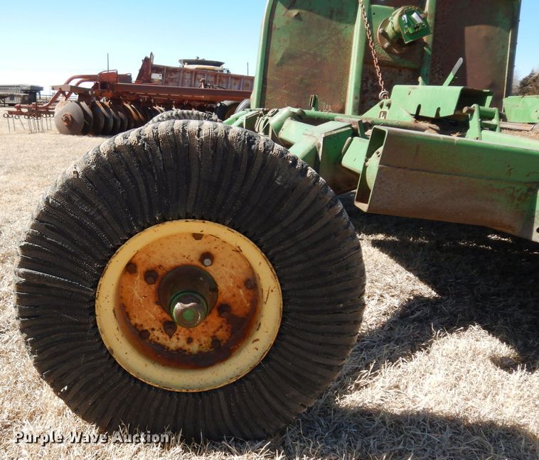 image for item IP9071 John Deere 1508 batwing rotary mower