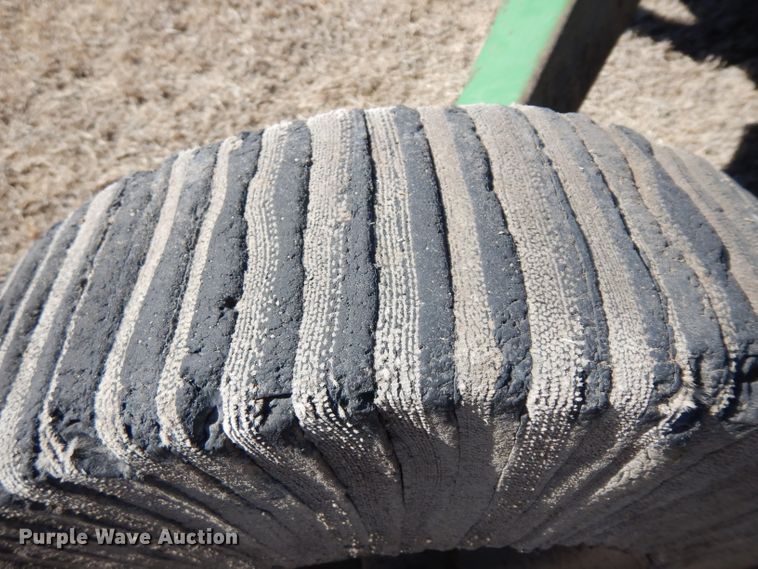 image for item IP9071 John Deere 1508 batwing rotary mower