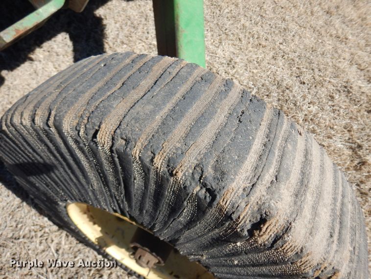 image for item IP9071 John Deere 1508 batwing rotary mower