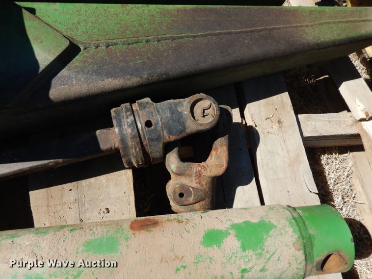 image for item IP9071 John Deere 1508 batwing rotary mower