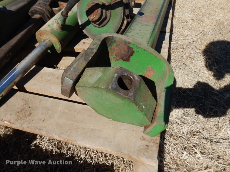 image for item IP9071 John Deere 1508 batwing rotary mower