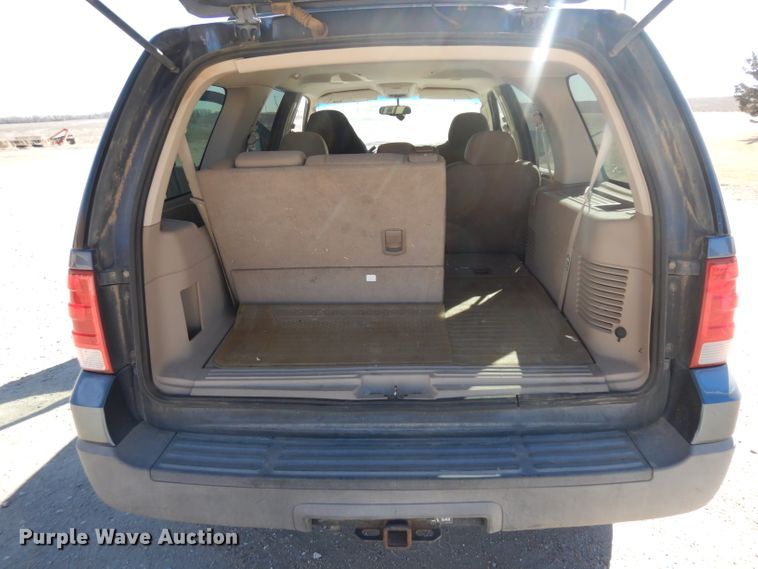 image for item IP9072 2003 Ford Expedition  SUV