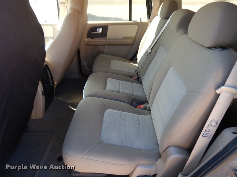 image for item IP9072 2003 Ford Expedition  SUV