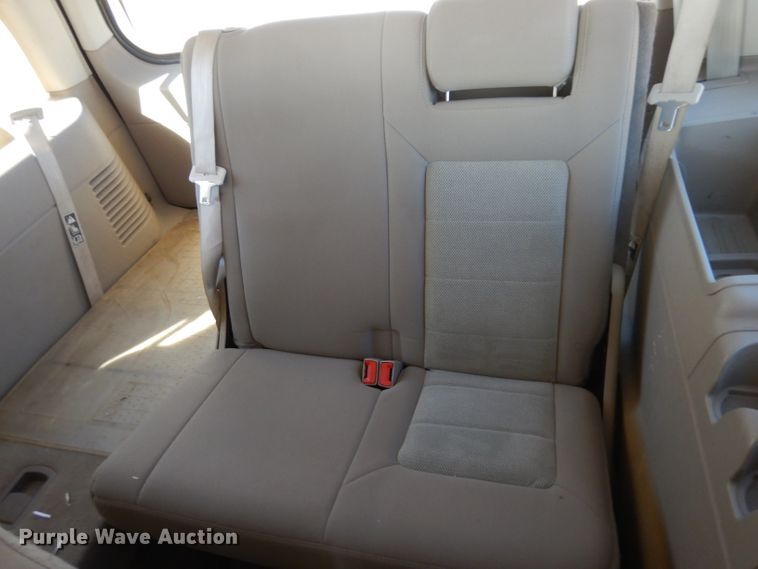 image for item IP9072 2003 Ford Expedition  SUV