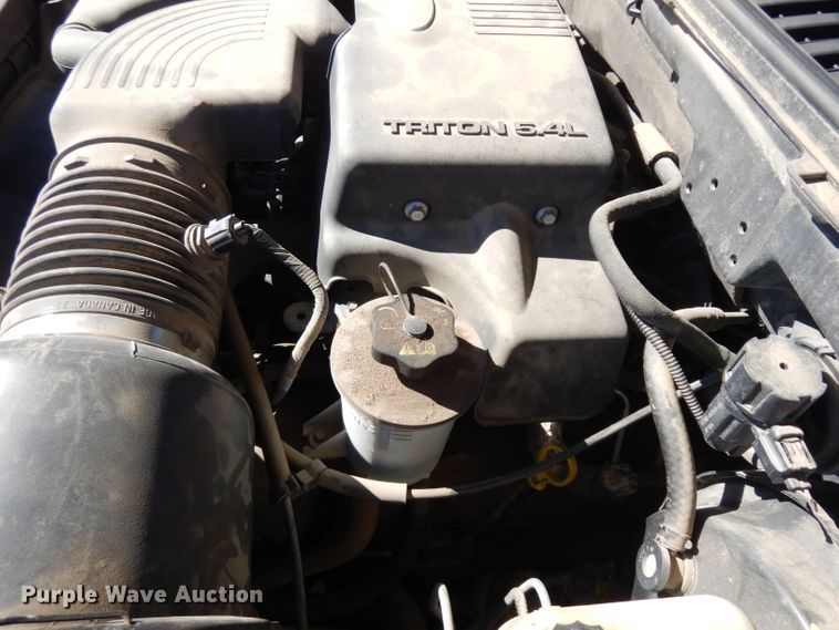 image for item IP9072 2003 Ford Expedition  SUV