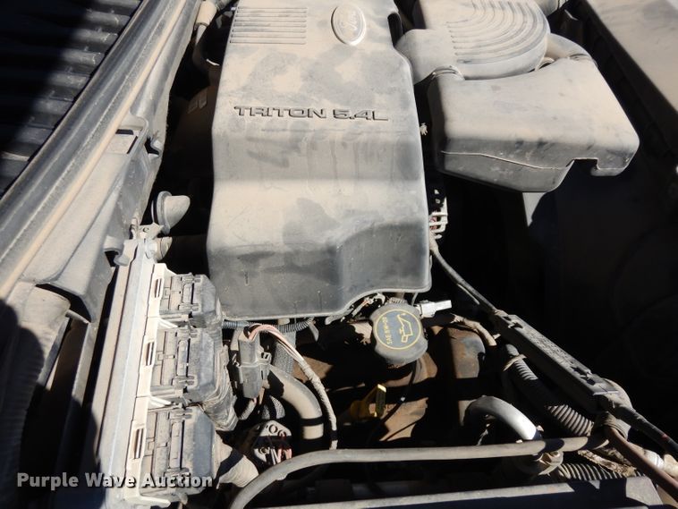 image for item IP9072 2003 Ford Expedition  SUV