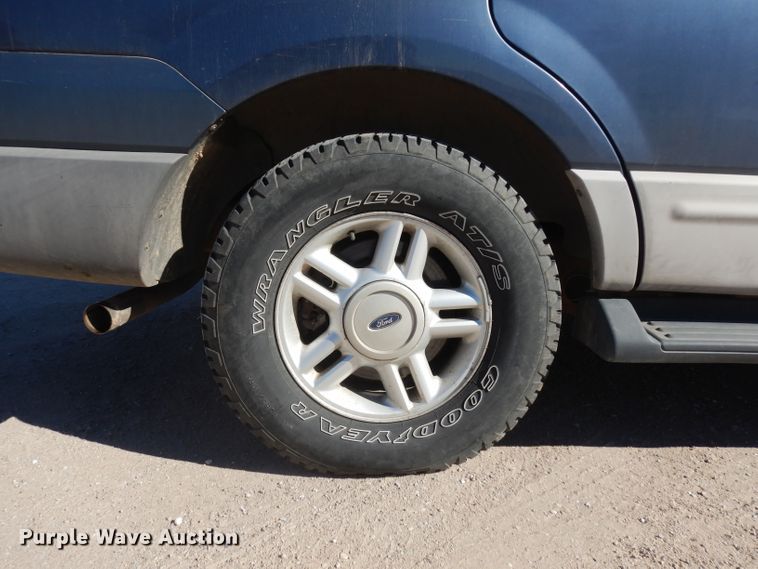 image for item IP9072 2003 Ford Expedition  SUV