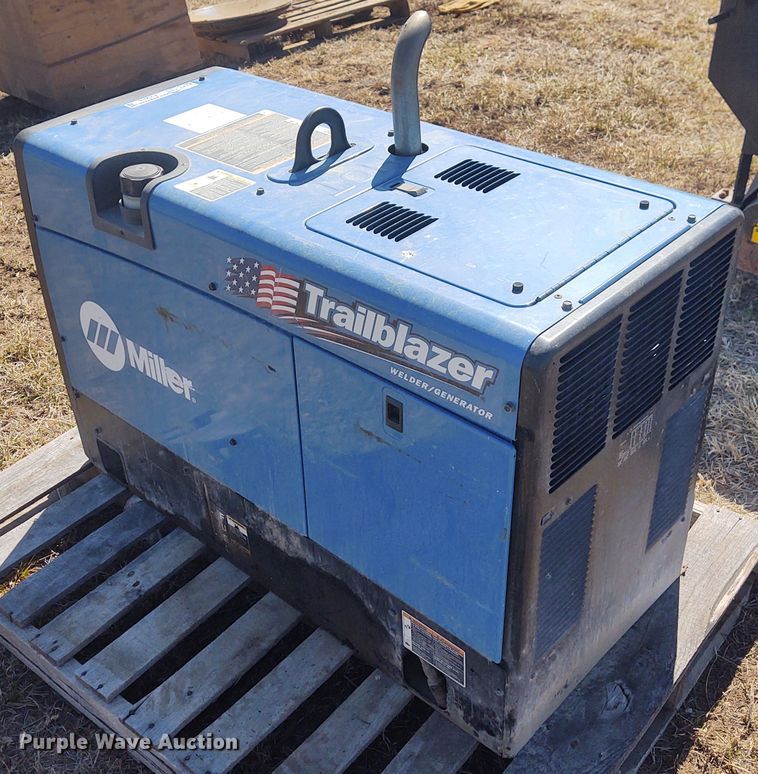 image for item FY9916 Miller Trailblazer 302 EFI  welder generator