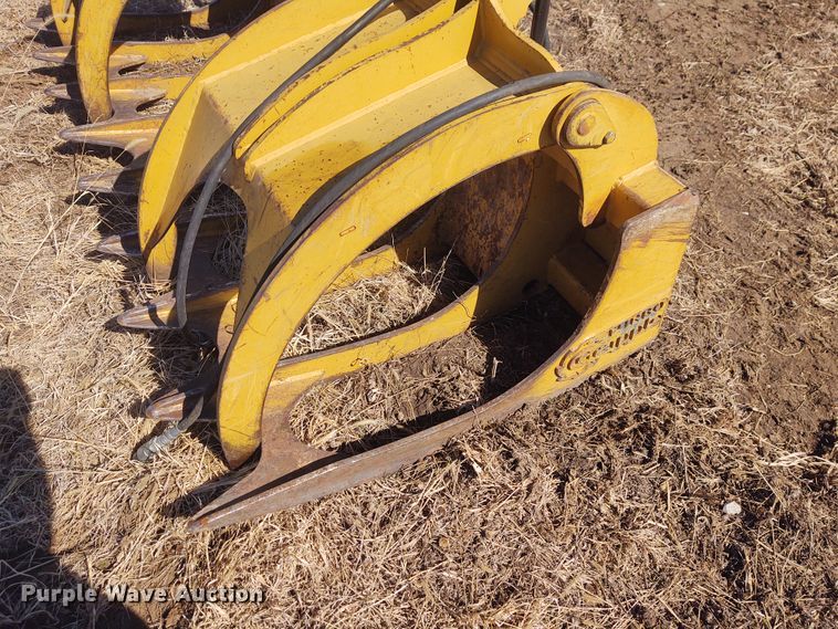 image for item FY9922 Turbo Grapple  85"W skid steer grapple bucket