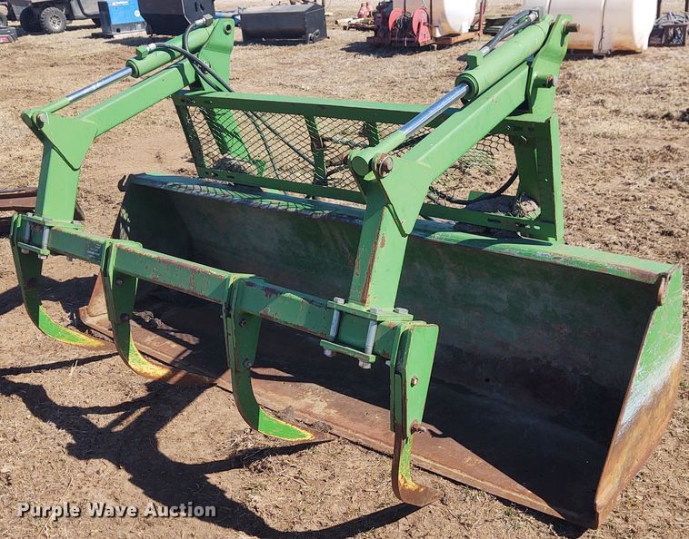 image for item FY9928 John Deere 98"W  grapple bucket