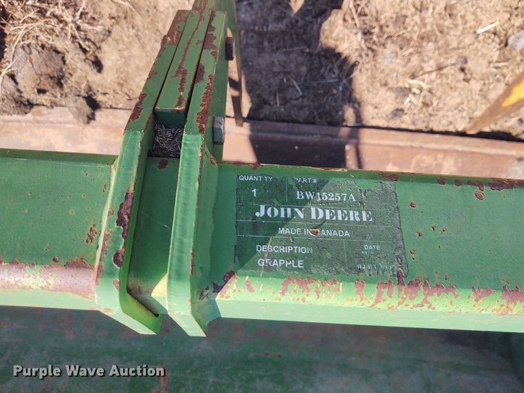 image for item FY9928 John Deere 98"W  grapple bucket