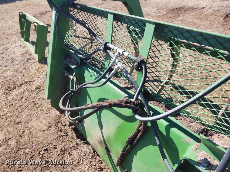 image for item FY9928 John Deere 98"W  grapple bucket