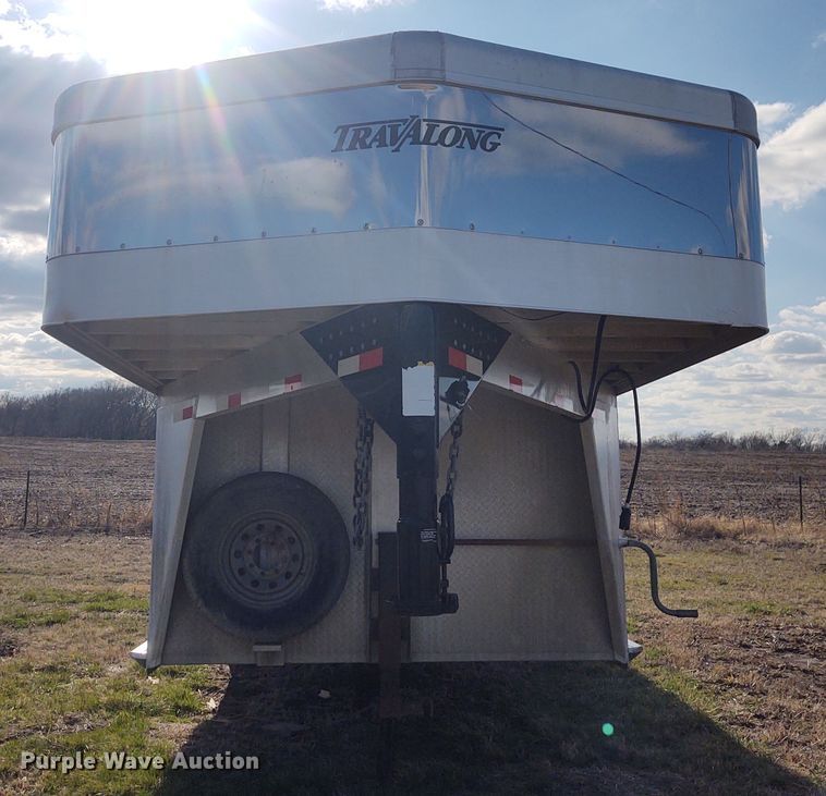 image for item FY9931 2006 Travalong livestock trailer