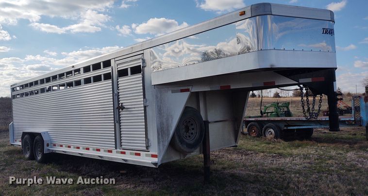 image for item FY9931 2006 Travalong livestock trailer