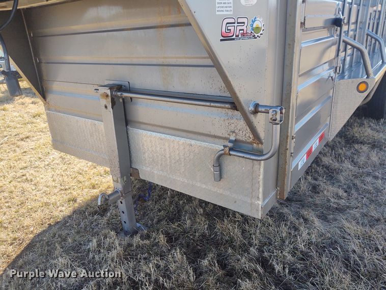 image for item FY9932 2015 Grupo Remolques Del Norte livestock trailer