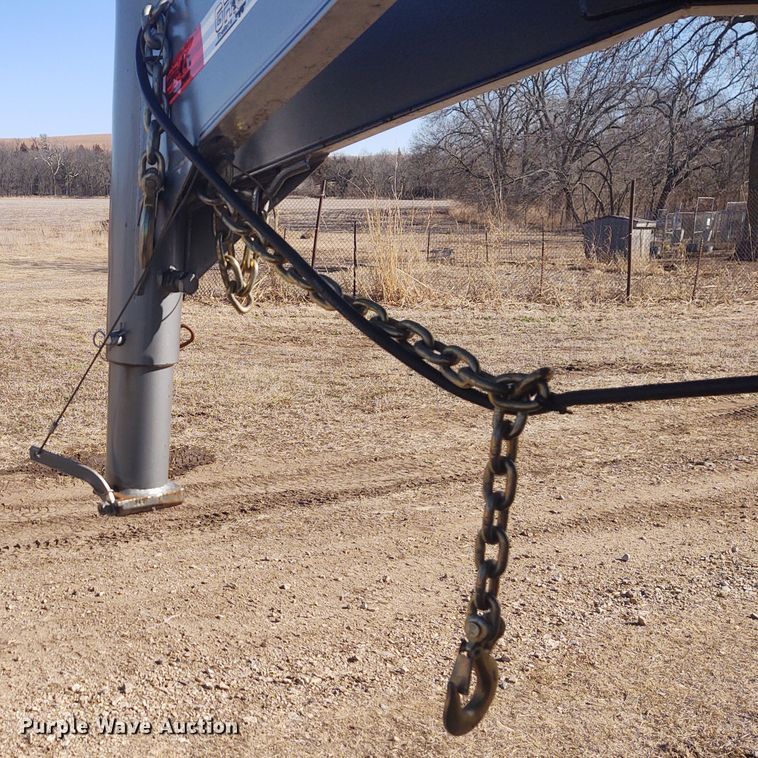 image for item FY9932 2015 Grupo Remolques Del Norte livestock trailer