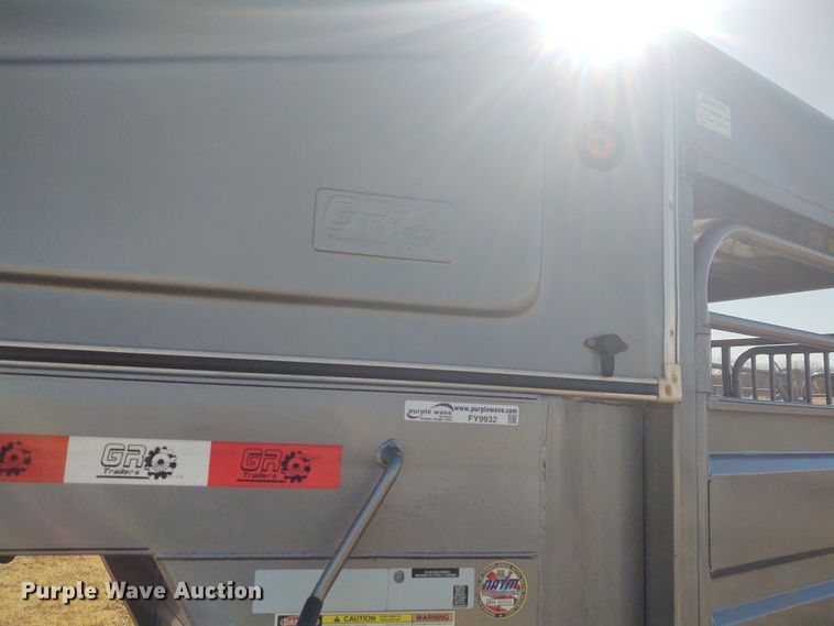 image for item FY9932 2015 Grupo Remolques Del Norte livestock trailer