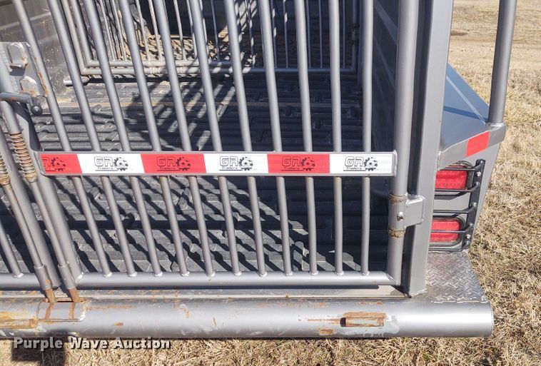 image for item FY9932 2015 Grupo Remolques Del Norte livestock trailer