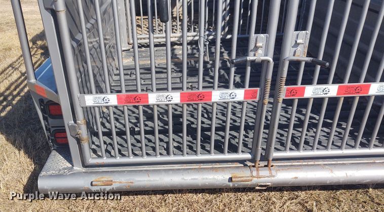 image for item FY9932 2015 Grupo Remolques Del Norte livestock trailer