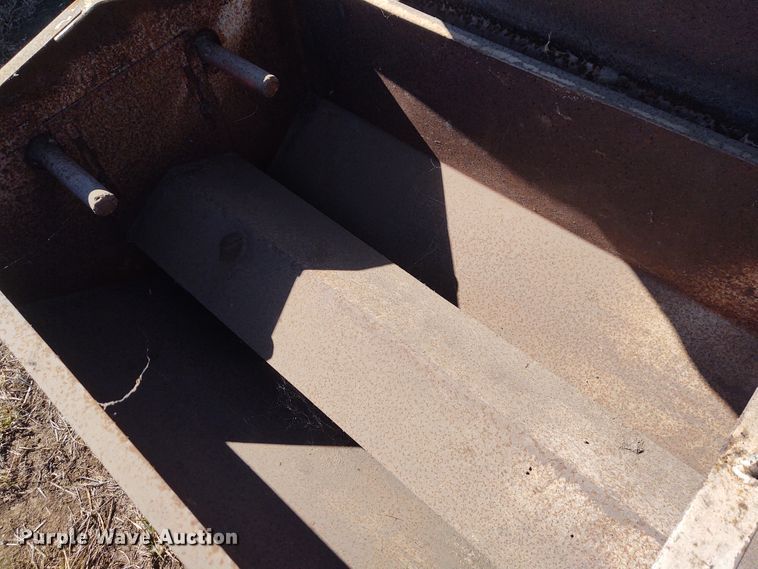 image for item FY9938 Cake feeder