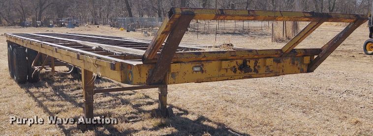 image for item FY9939 1966 Fontaine hay bale trailer