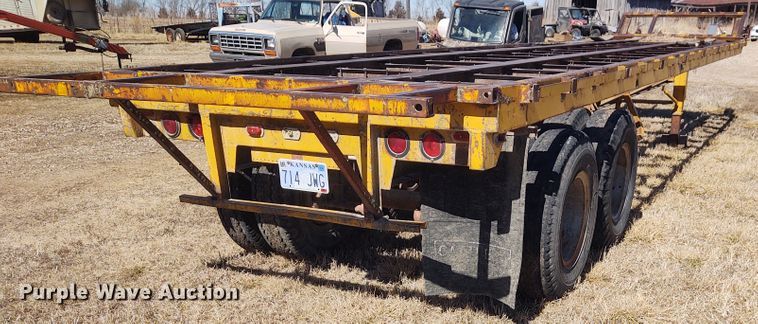 image for item FY9939 1966 Fontaine hay bale trailer