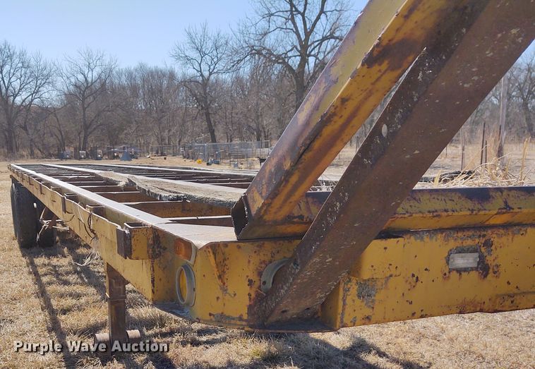 image for item FY9939 1966 Fontaine hay bale trailer
