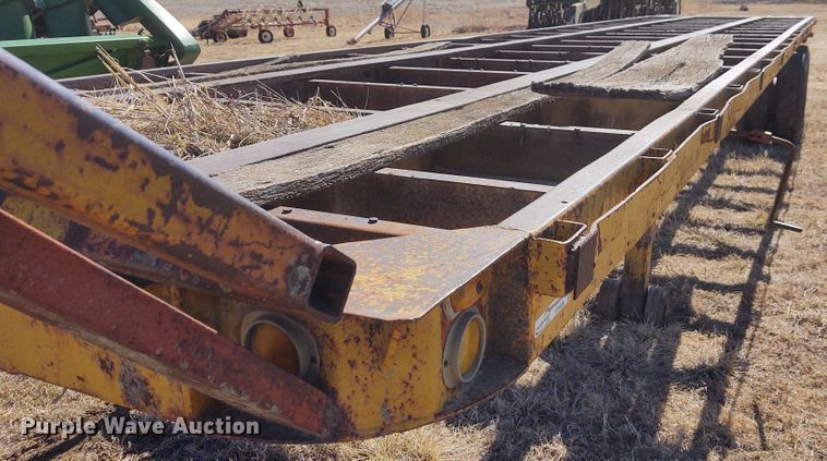 image for item FY9939 1966 Fontaine hay bale trailer