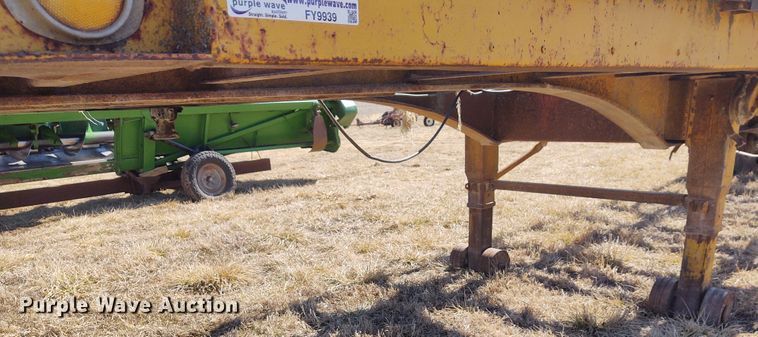 image for item FY9939 1966 Fontaine hay bale trailer